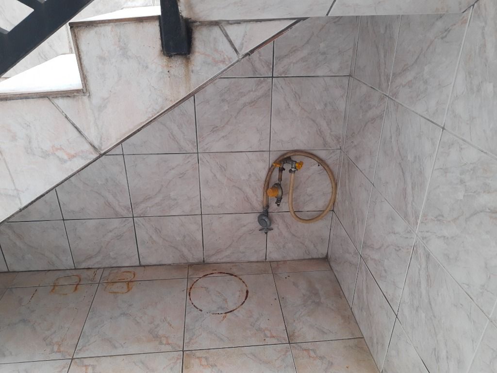 Sobrado à venda com 4 quartos, 250m² - Foto 48