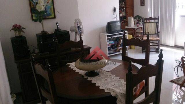 Apartamento à venda com 3 quartos, 150m² - Foto 3