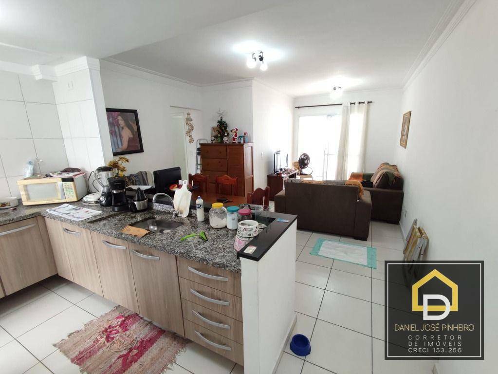 Apartamento à venda com 3 quartos, 92m² - Foto 6