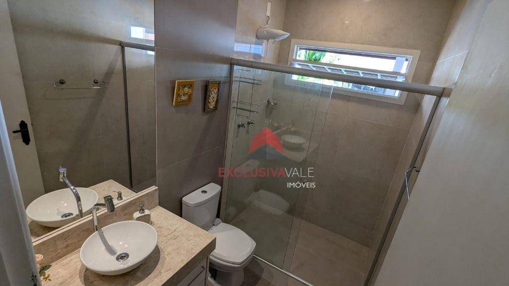 Casa de Condomínio para alugar com 4 quartos, 320m² - Foto 19