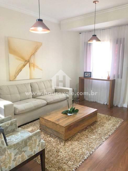 Sobrado à venda com 3 quartos, 220m² - Foto 1