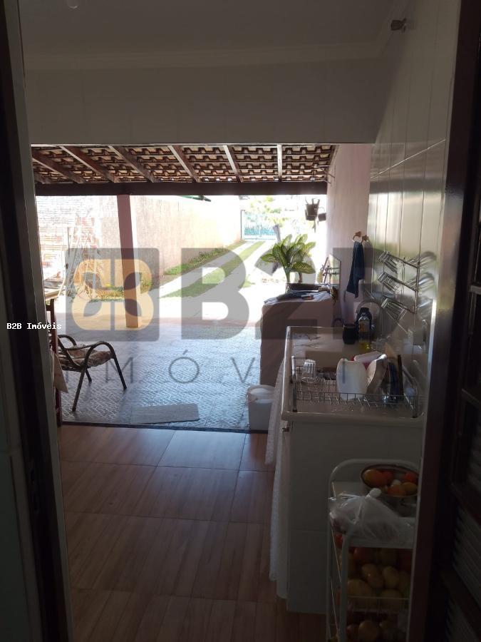 Casa à venda com 2 quartos, 100m² - Foto 15