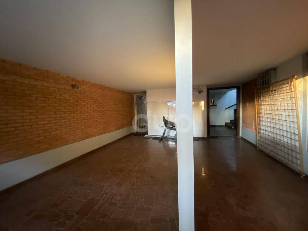 Casa à venda com 1 quarto, 270m² - Foto 3