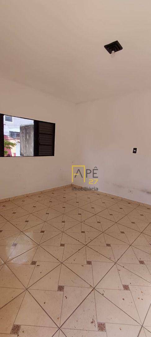 Casa para alugar com 2 quartos, 125M2 - Foto 9