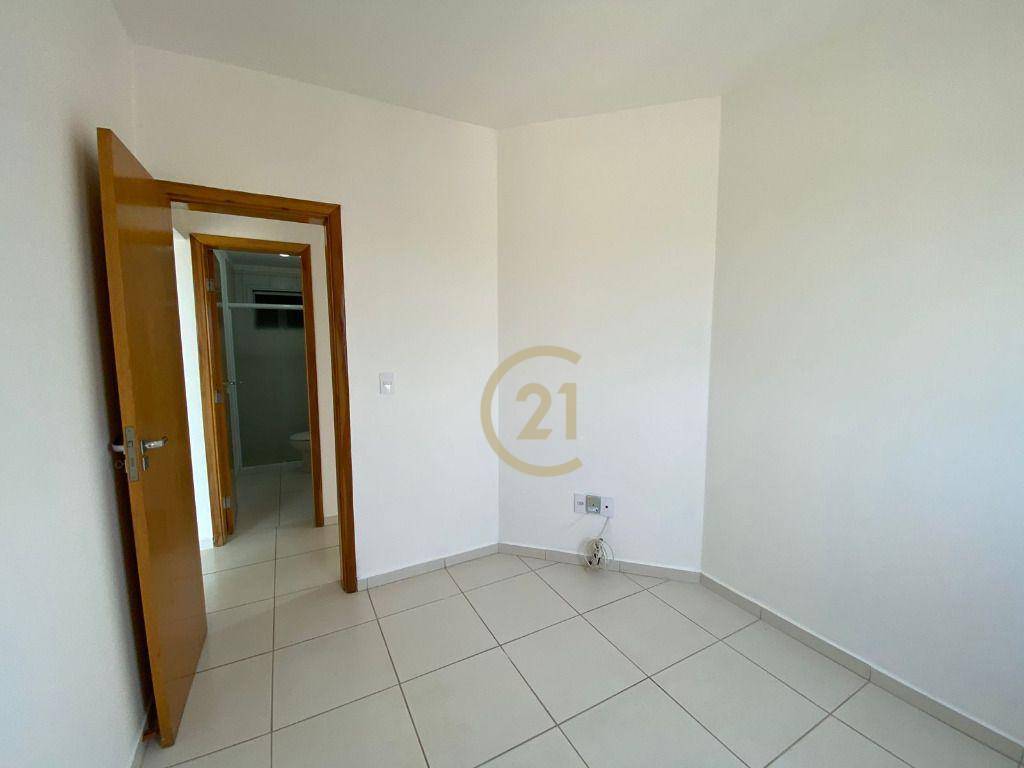 Apartamento para alugar com 3 quartos, 84m² - Foto 12