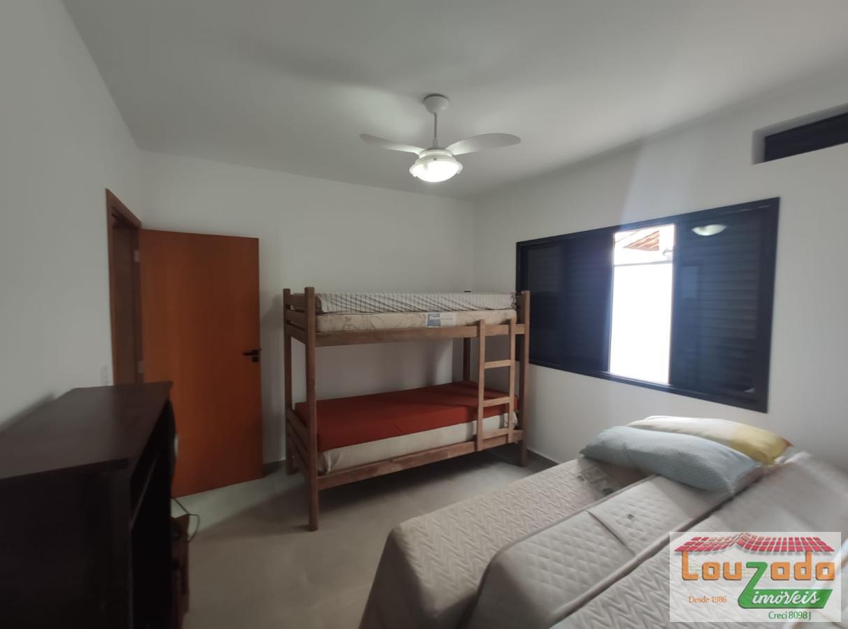 Casa à venda com 3 quartos, 400m² - Foto 22