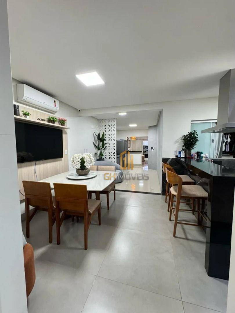 Casa à venda com 4 quartos, 135m² - Foto 11