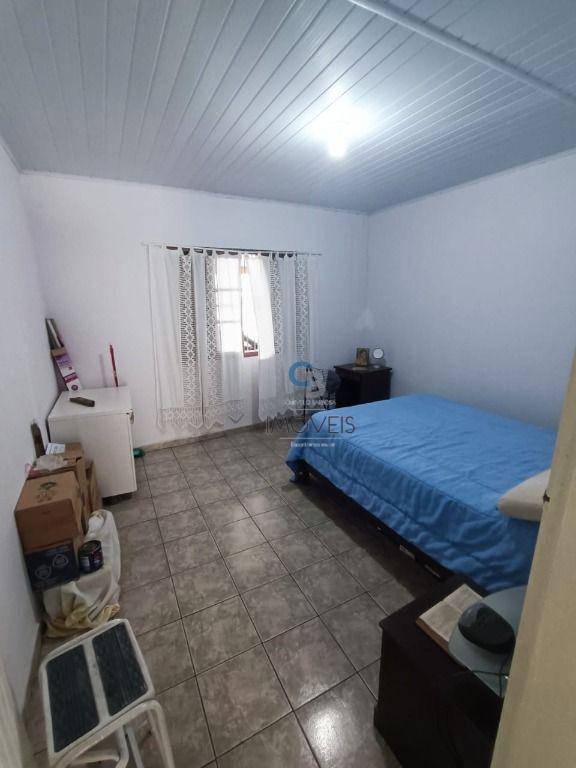 Casa à venda com 3 quartos, 210m² - Foto 9