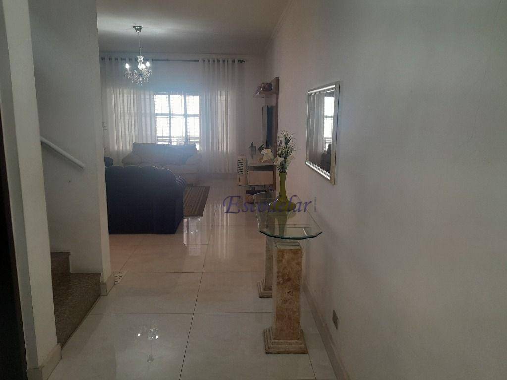 Sobrado à venda com 3 quartos, 200m² - Foto 4