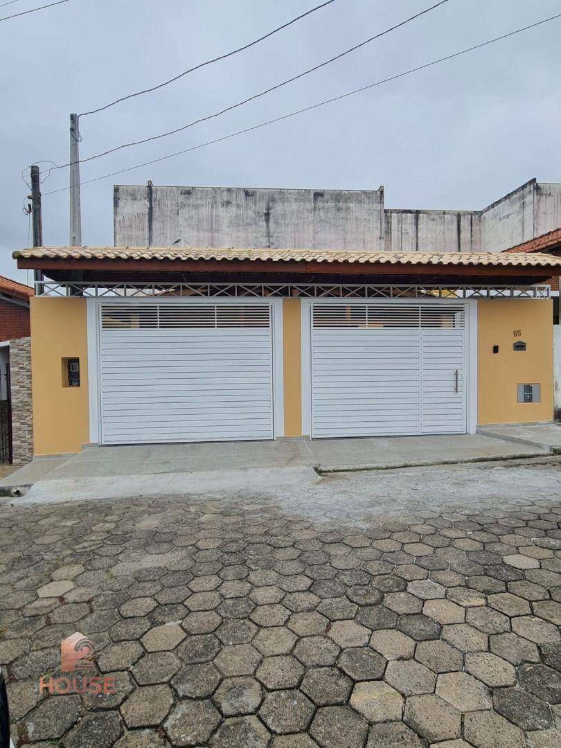 Casa à venda e aluguel com 3 quartos, 250m² - Foto 1