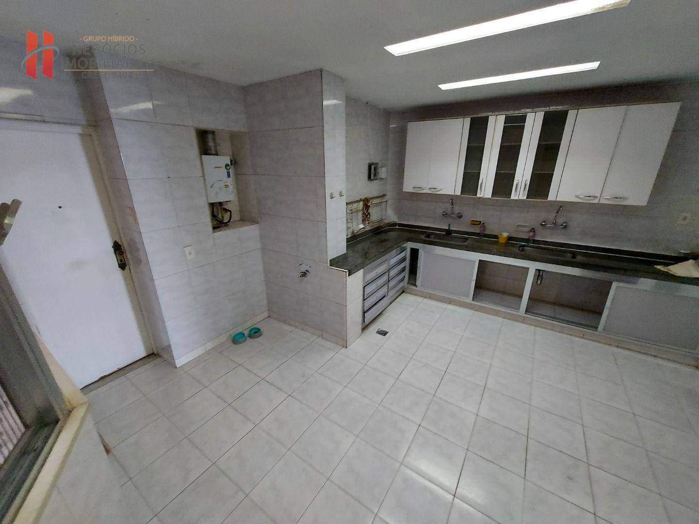 Apartamento à venda com 3 quartos, 210m² - Foto 38