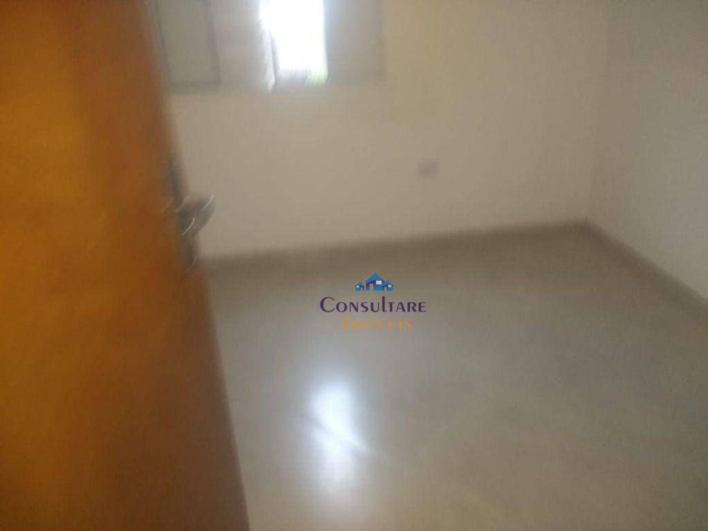 Casa para alugar com 2 quartos, 60m² - Foto 17