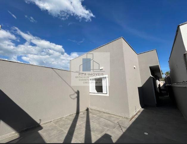 Casa à venda com 2 quartos, 64m² - Foto 2