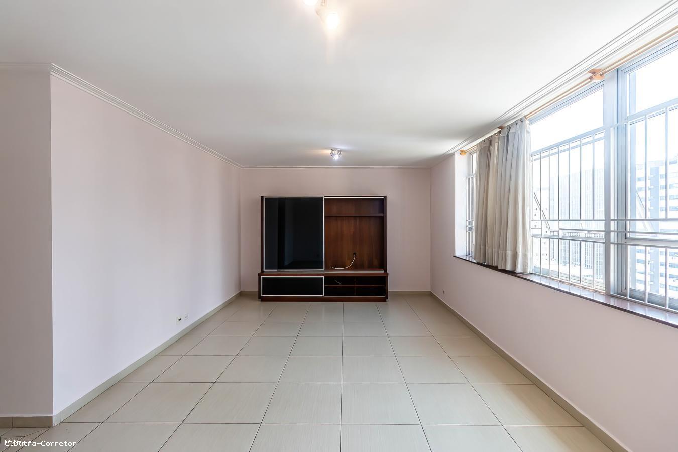 Apartamento para alugar com 2 quartos, 200m² - Foto 5