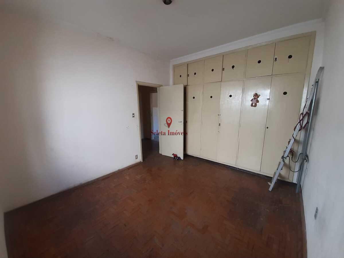 Casa à venda com 4 quartos, 372m² - Foto 21