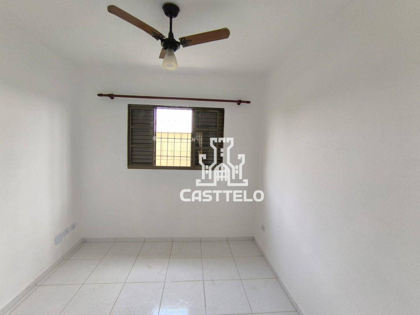 Casa à venda com 3 quartos, 80m² - Foto 5