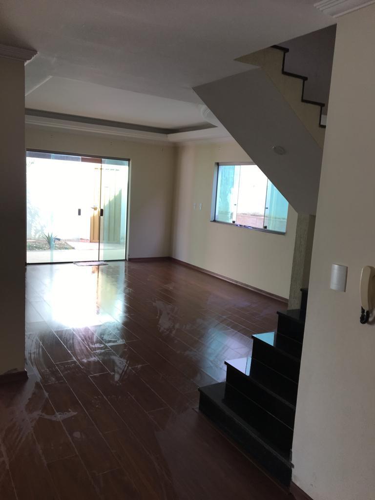 Casa à venda com 4 quartos, 274m² - Foto 9