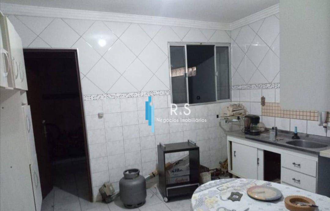 Casa à venda com 7 quartos, 210m² - Foto 21