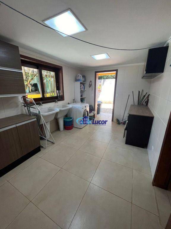 Casa à venda com 5 quartos, 350m² - Foto 22