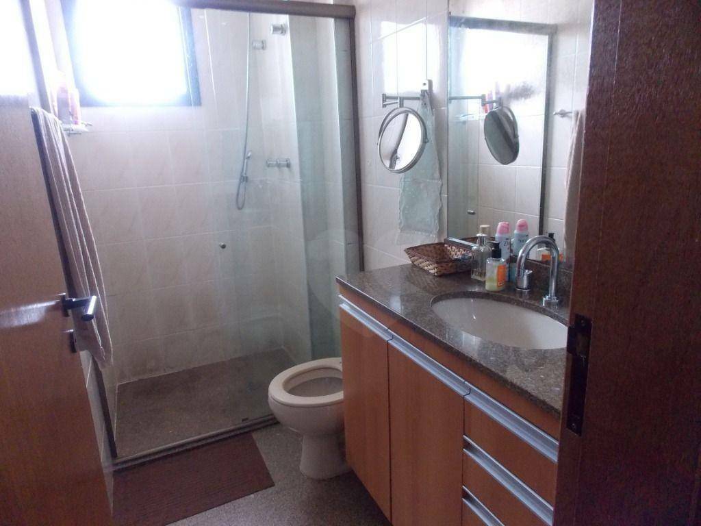 Apartamento à venda e aluguel com 3 quartos, 97m² - Foto 19