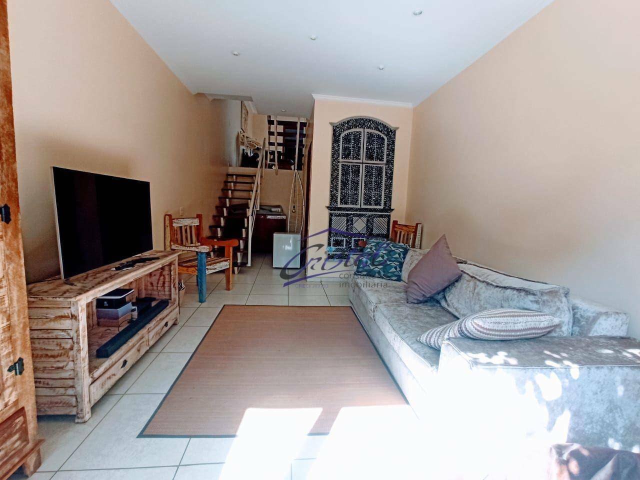 Casa à venda com 3 quartos, 180m² - Foto 1