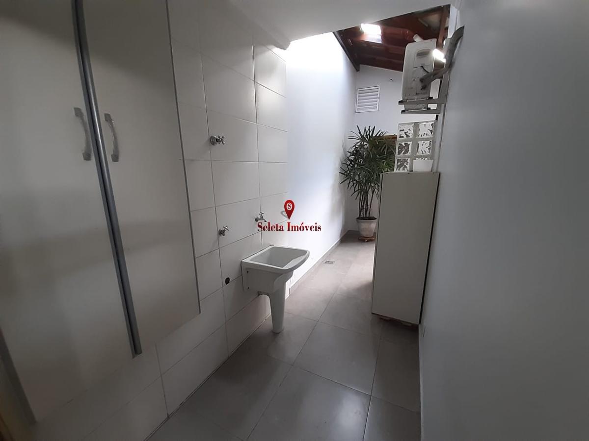 Casa à venda com 2 quartos, 150m² - Foto 13