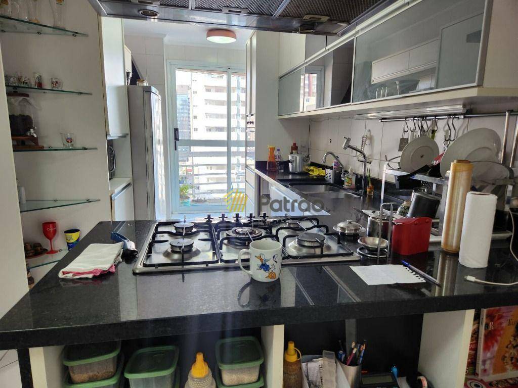 Apartamento à venda com 3 quartos, 133m² - Foto 8