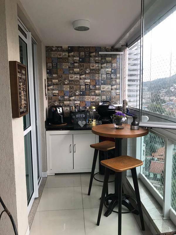 Apartamento à venda com 3 quartos, 120m² - Foto 8