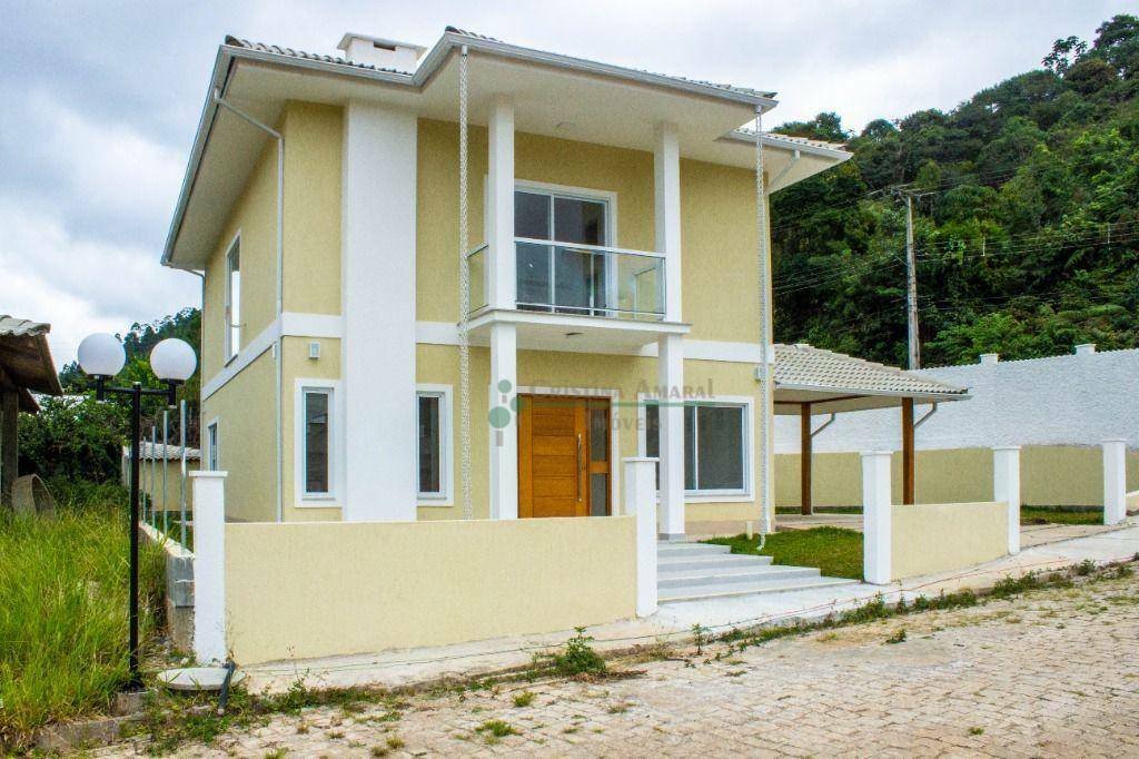 Casa de Condomínio à venda com 4 quartos, 220m² - Foto 1