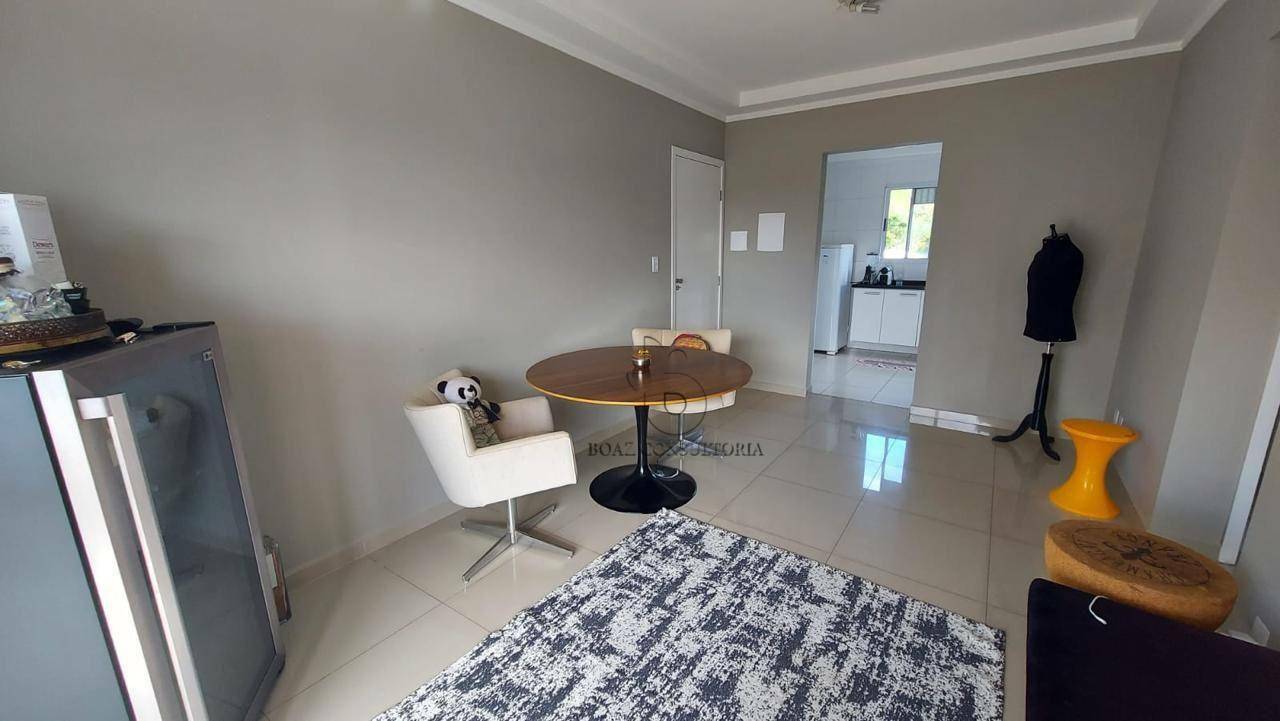 Apartamento à venda com 2 quartos, 60m² - Foto 4