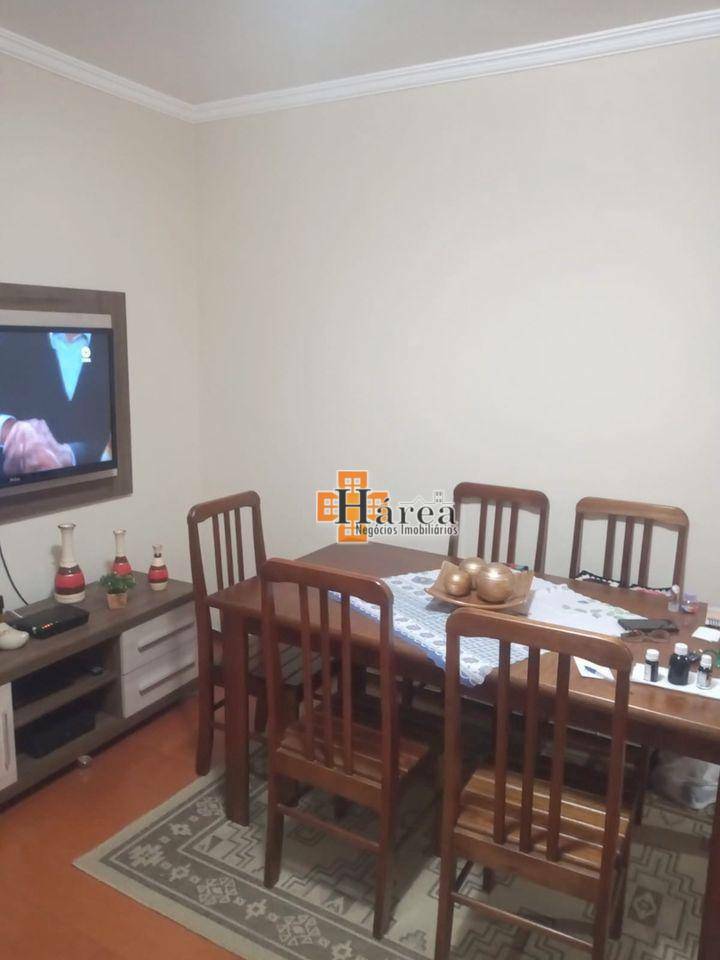 Apartamento à venda com 2 quartos, 70m² - Foto 3