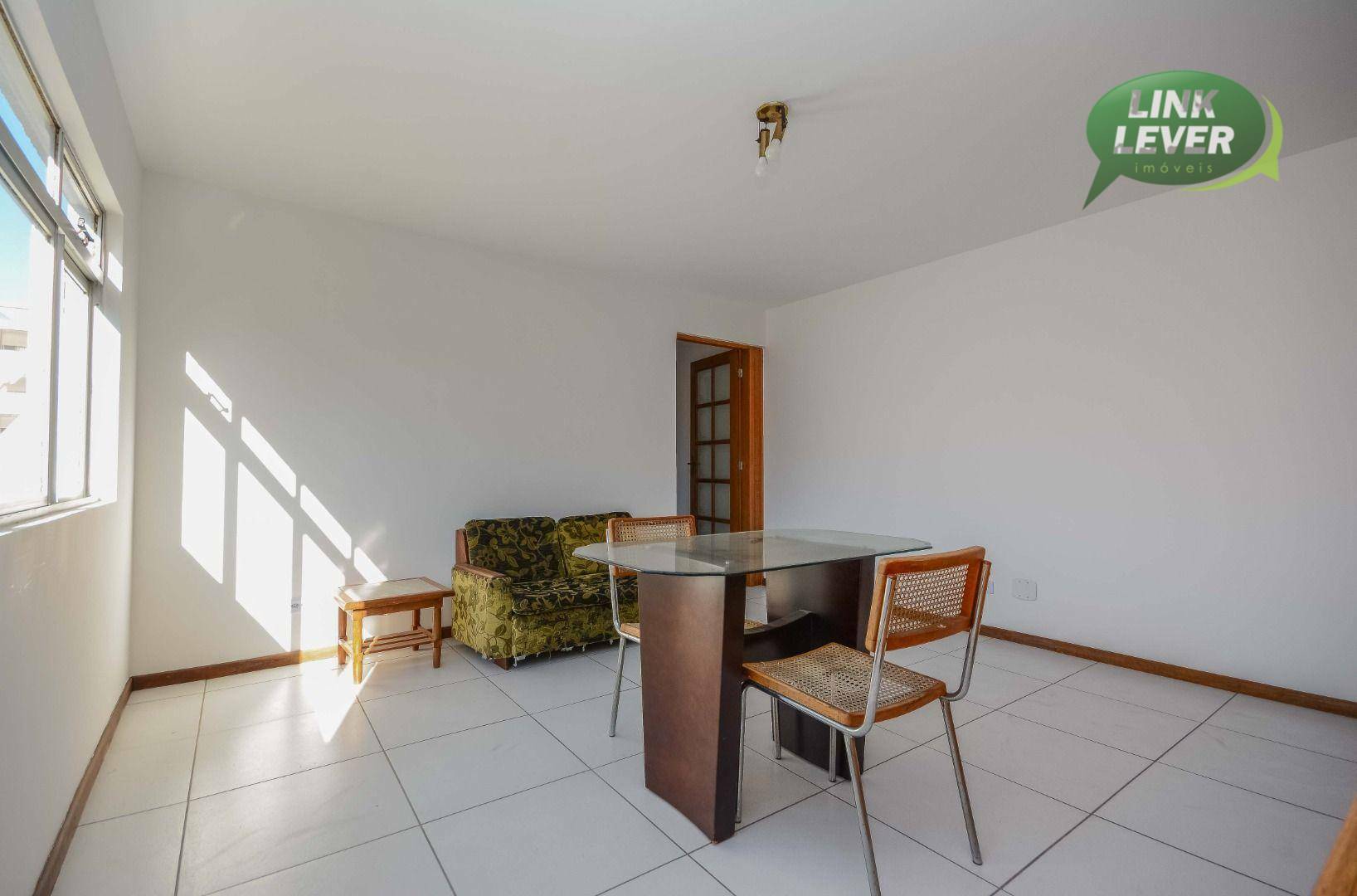 Apartamento à venda com 2 quartos, 66m² - Foto 7