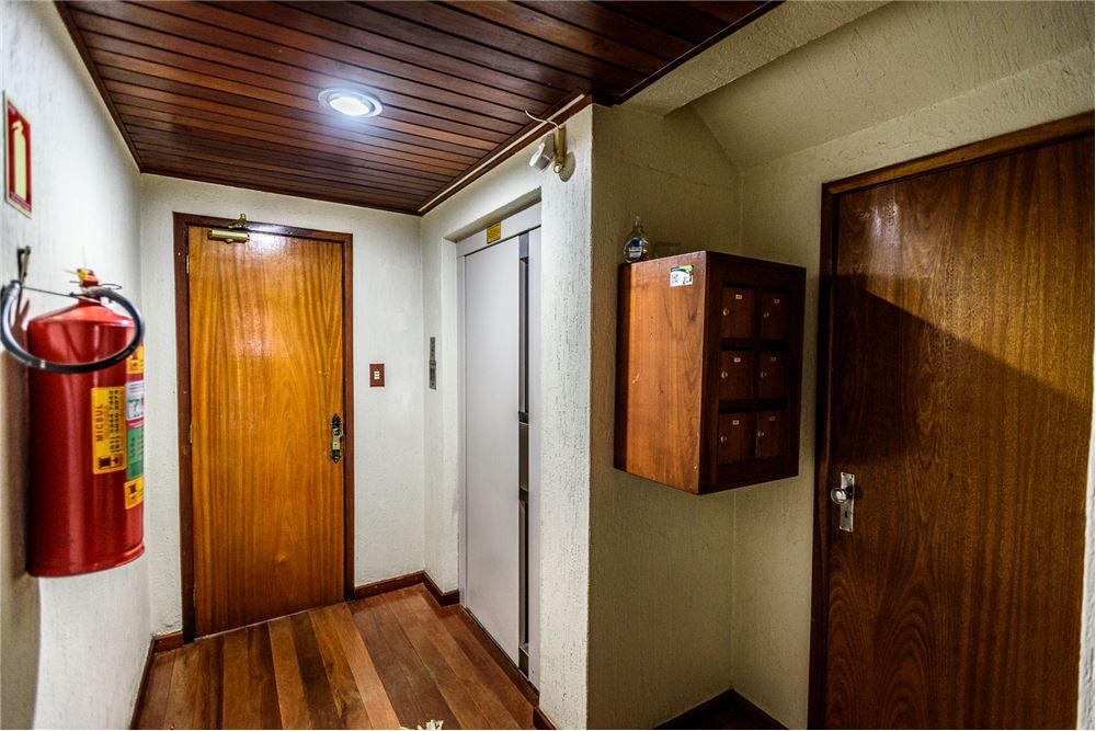 Cobertura à venda com 3 quartos, 241m² - Foto 25