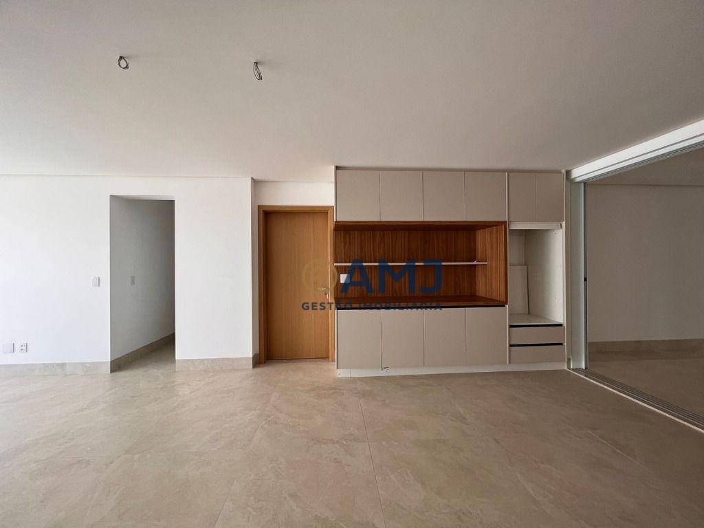 Apartamento à venda com 4 quartos, 260m² - Foto 6