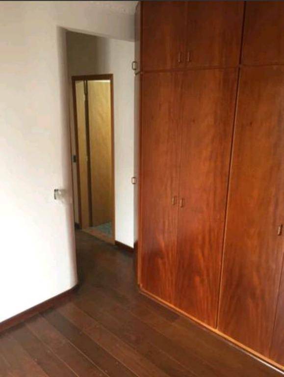 Apartamento à venda com 3 quartos, 85m² - Foto 2