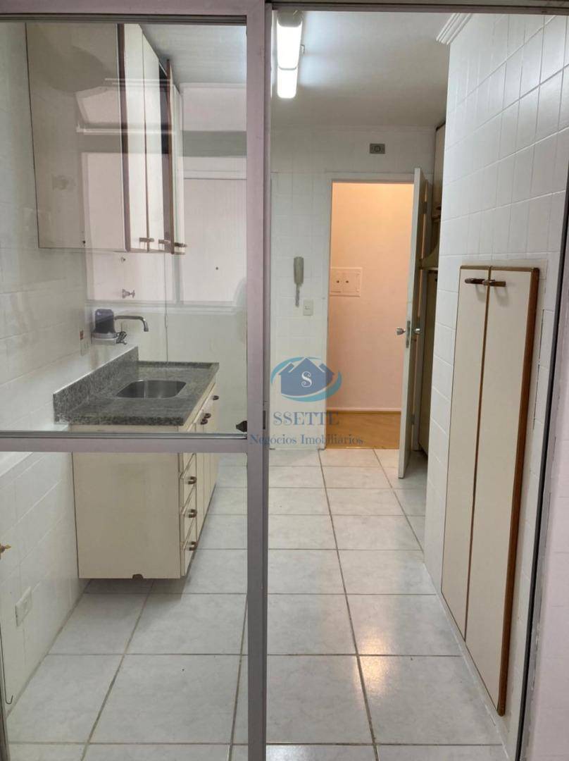 Apartamento à venda com 2 quartos, 76m² - Foto 10