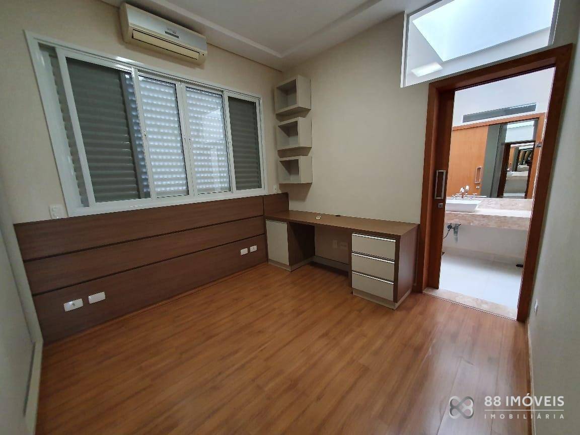 Casa de Condomínio à venda com 3 quartos, 212m² - Foto 19