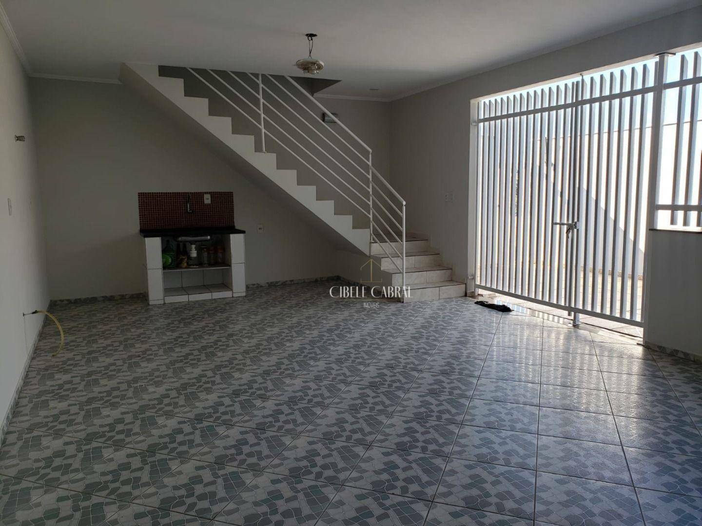 Casa à venda e aluguel com 3 quartos, 200m² - Foto 37