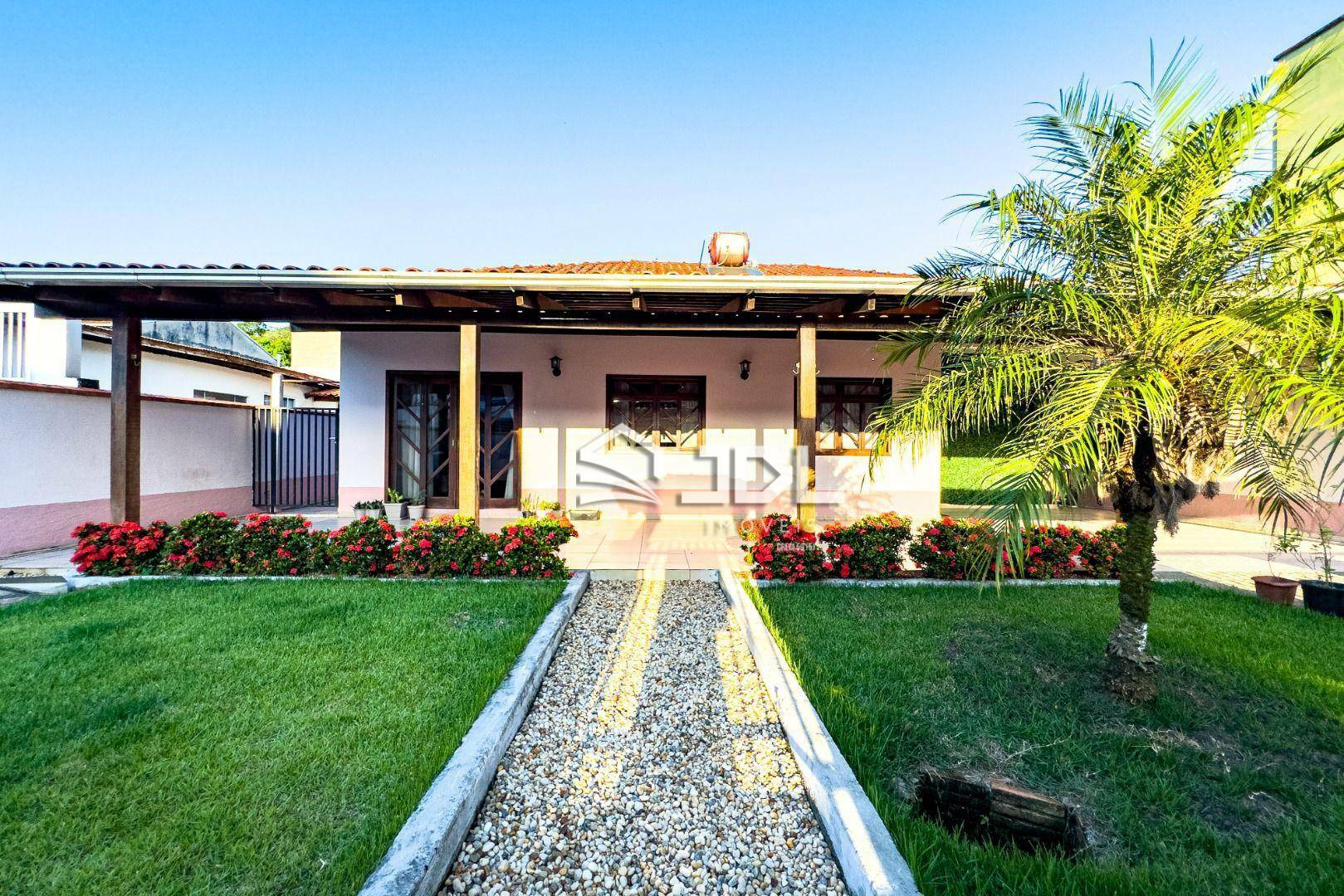 Casa à venda com 4 quartos, 250m² - Foto 24