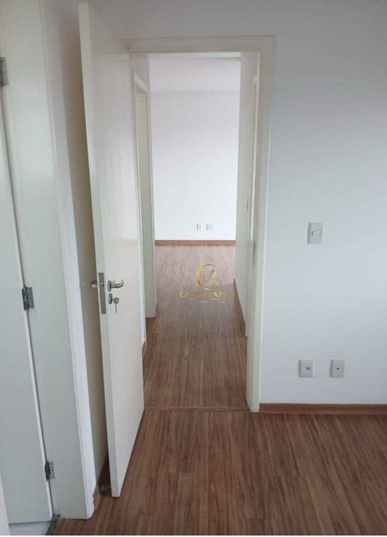 Apartamento para alugar com 2 quartos, 60m² - Foto 8