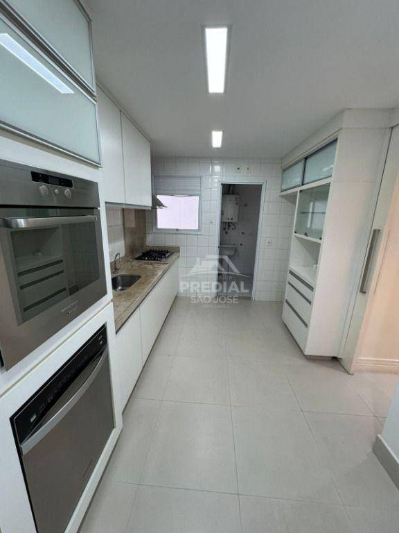 Apartamento à venda com 3 quartos, 144m² - Foto 6