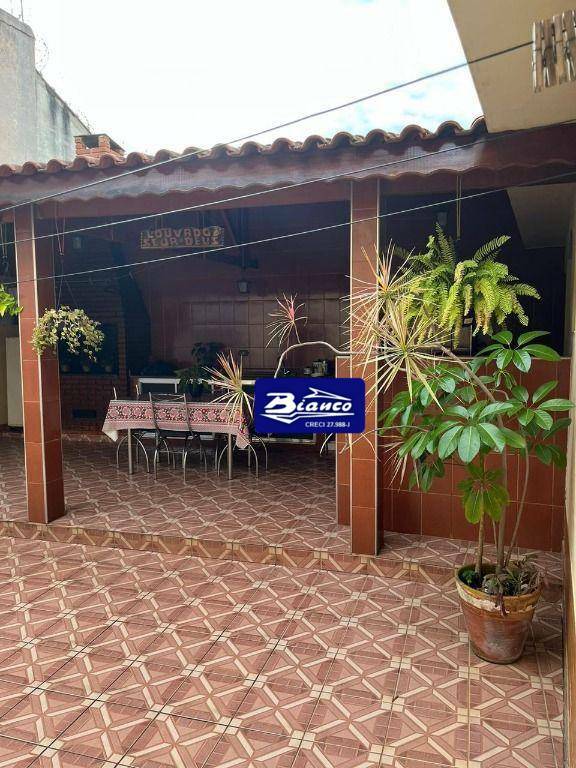 Casa, 3 quartos, 240 m² - Foto 20