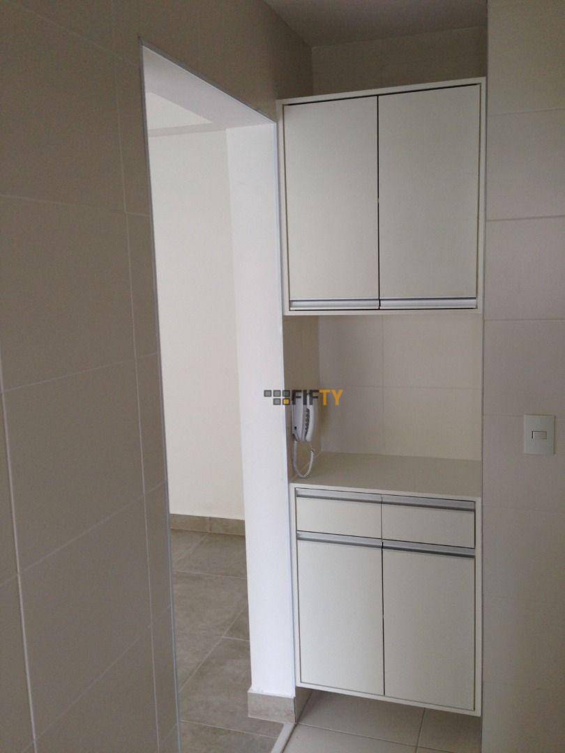 Apartamento para alugar com 1 quarto, 49m² - Foto 10