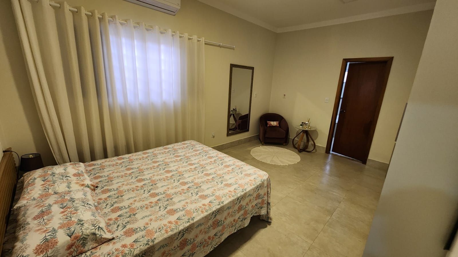 Casa à venda com 3 quartos, 164m² - Foto 7