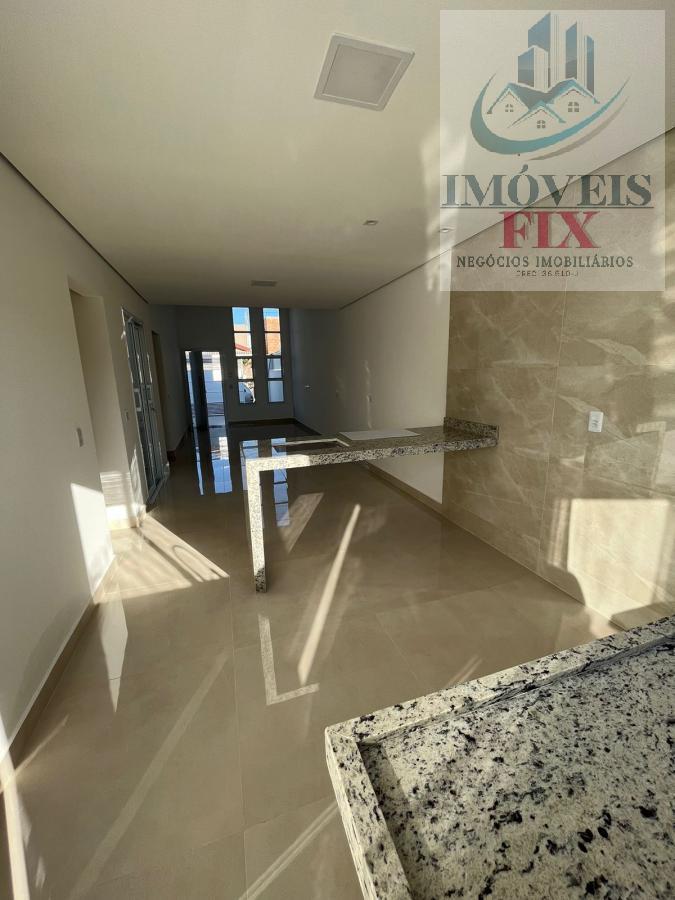 Casa à venda com 2 quartos, 125m² - Foto 10