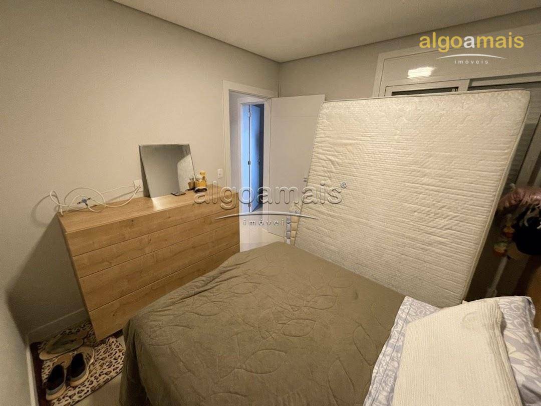 Apartamento à venda com 3 quartos, 119m² - Foto 22