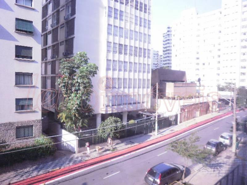 Apartamento para alugar com 3 quartos, 180m² - Foto 4