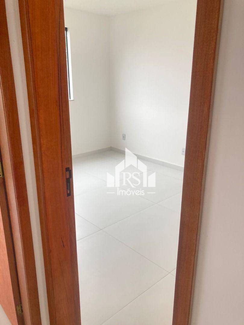 Casa à venda com 3 quartos, 95m² - Foto 5