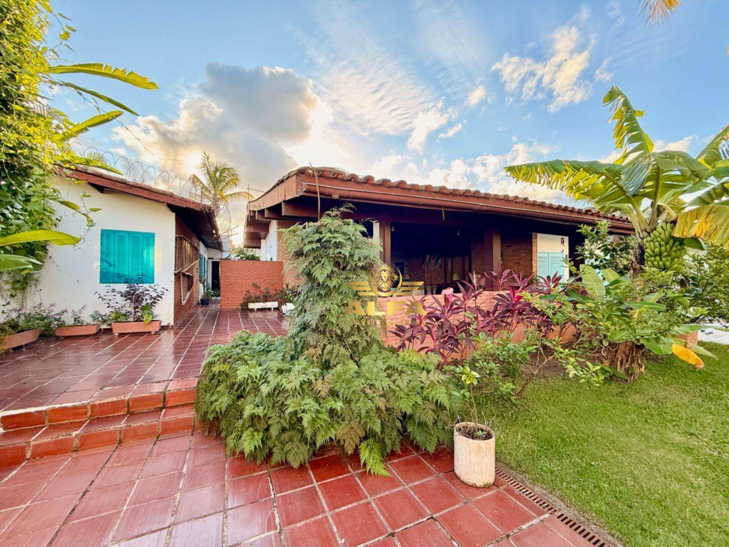 Casa à venda com 6 quartos, 311m² - Foto 40