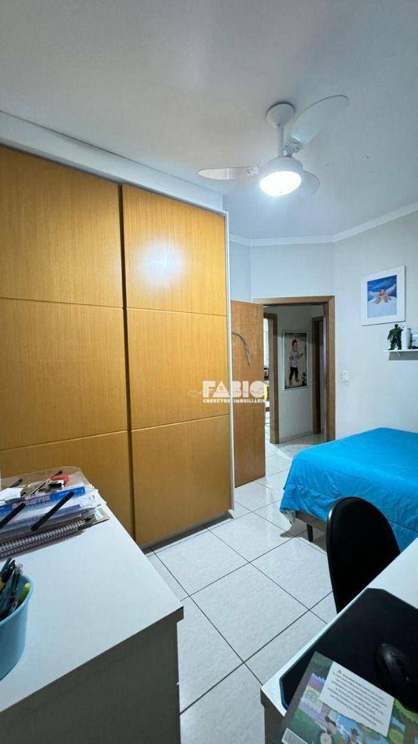 Casa à venda com 2 quartos, 140m² - Foto 6